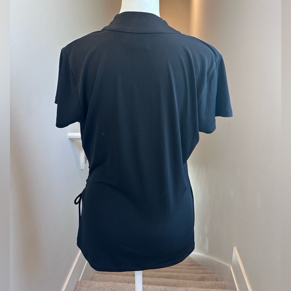 NWT Rafaella Sportswear Black Short Sleeve Scrunched V-Neck Top Size Small - Picture 5 of 8